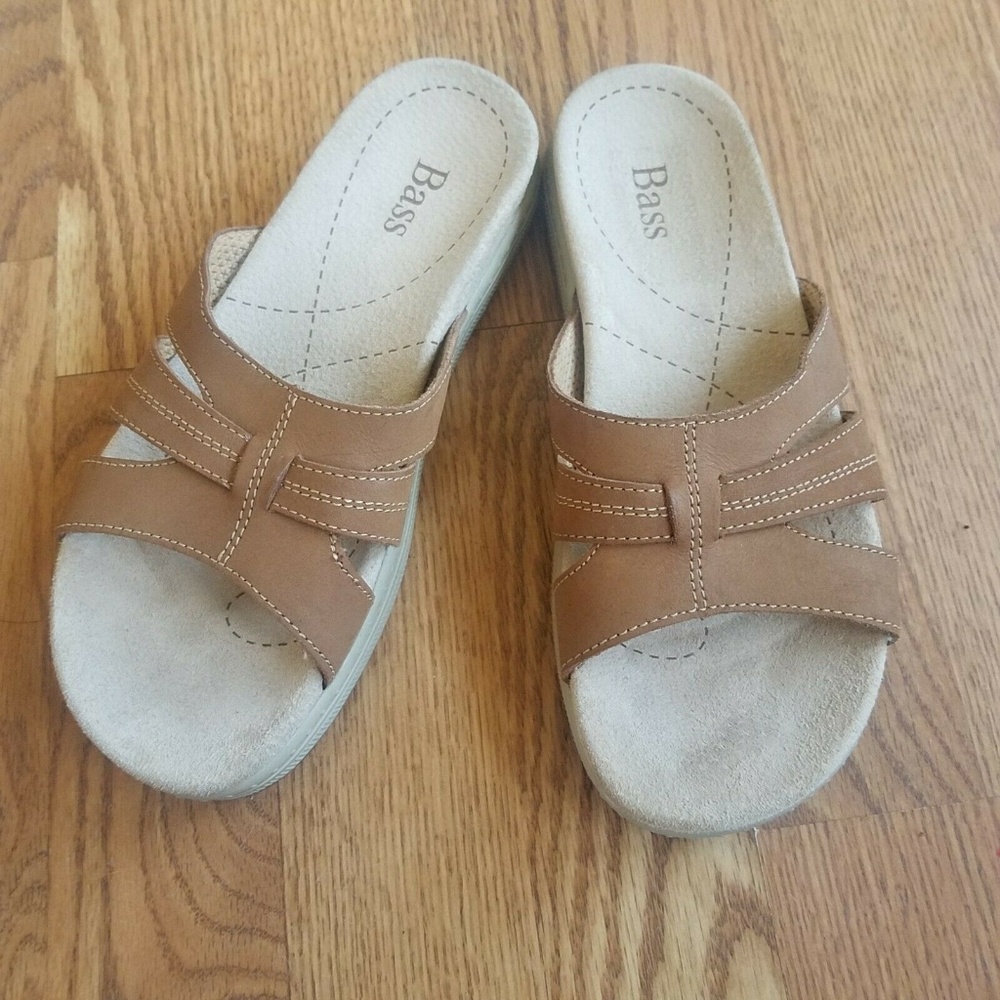 Bass Kids Size 5M Sandals Slides Brown